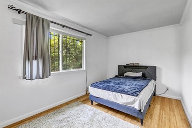Located in the heart of South San Diego, this beautifully - photo 18
