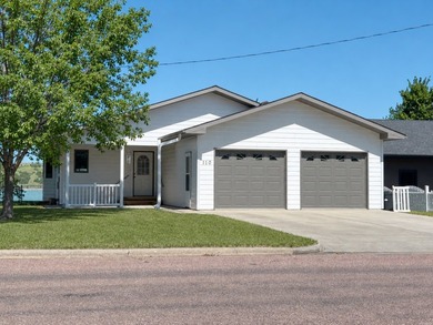 Opportunities to purchase a home on Chamberlain's highly - photo 1