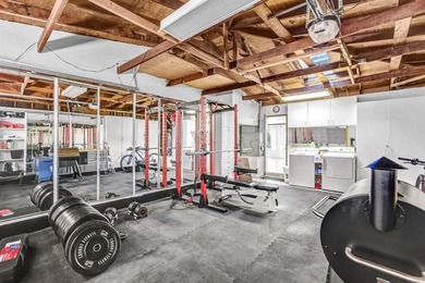 Located in the heart of South San Diego, this beautifully - photo 24
