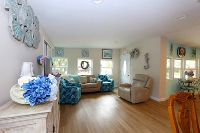 An immaculate and well-maintained 2-bedroom 2-bath manufactured - photo 24