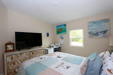 An immaculate and well-maintained 2-bedroom 2-bath manufactured - photo 27