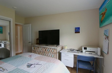 An immaculate and well-maintained 2-bedroom 2-bath manufactured - photo 28