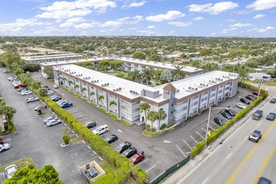 LOVELY EAST FACING UPDATED 2/2 second floor garden view unit in - photo 33