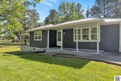Affordable country living with room to breathe! Situated on - photo 3