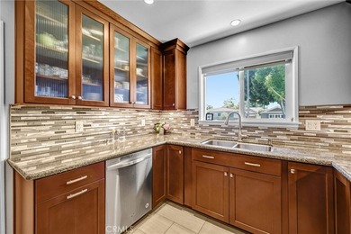 Adorable, excellent condition 3 bedroom, 2 bath 1,251 detached - photo 5
