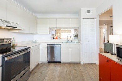 Welcome to this spacious and well-maintained 2-bedroom, 2-bath - photo 5