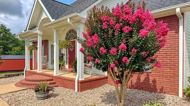 Experience the perfect blend of luxury, privacy, and versatility - photo 9