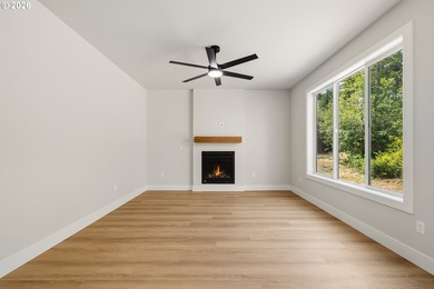 Beautiful new Traditional home backing to serene greenspace - photo 5