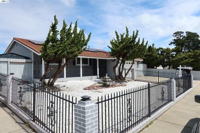 Beautifully maintained 4-bedroom, 2-bath single-story home - photo 2