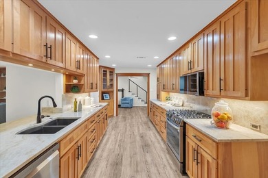 Welcome to a beautifully updated Grapevine home where generous - photo 12