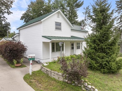 Welcome to this beautiful Colonial-style home located in the - photo 2