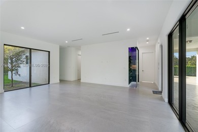 This extraordinary property offers a rare opportunity to enjoy - photo 23
