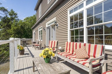 Situated on a private 2.65 acre lot, with 417' of tidal frontage - photo 23