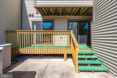Entry-level 2-bedroom, 2-bathroom condo in sought-after Club - photo 4