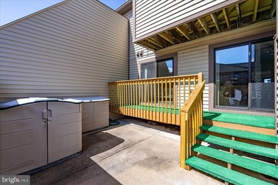 Entry-level 2-bedroom, 2-bathroom condo in sought-after Club - photo 5