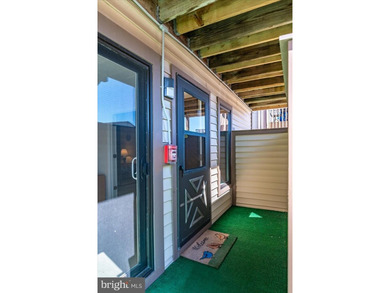 Entry-level 2-bedroom, 2-bathroom condo in sought-after Club - photo 7