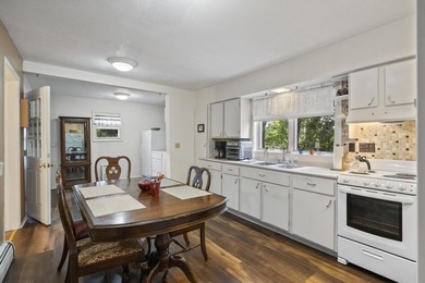 Welcome to this beautiful Colonial-style home located in the - photo 7