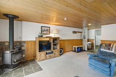 Welcome to this beautiful Colonial-style home located in the - photo 10