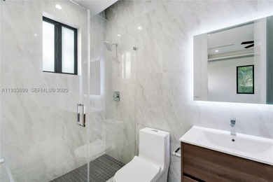 This extraordinary property offers a rare opportunity to enjoy - photo 36