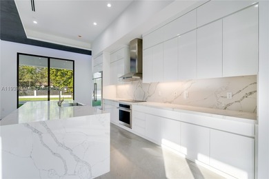 This extraordinary property offers a rare opportunity to enjoy - photo 37