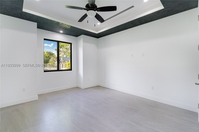 This extraordinary property offers a rare opportunity to enjoy - photo 39