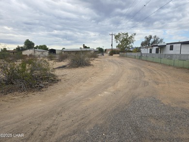Goose Lake Lot For Sale in Golden Shores Arizona