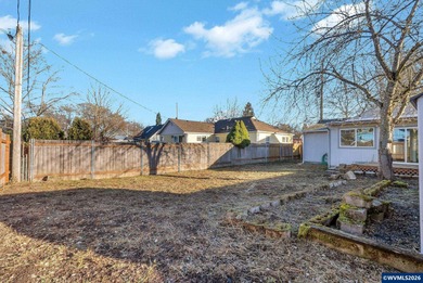 Cozy and move-in ready in the heart of West Salem! This inviting