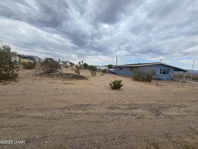 Goose Lake Lot For Sale in Golden Shores Arizona
