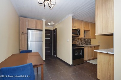 Experience luxurious living in this beautifully renovated - photo 11