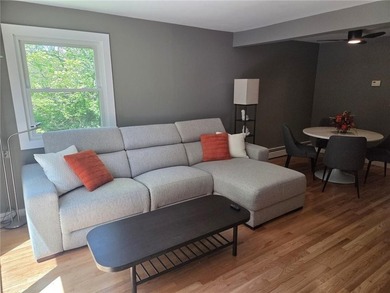 This inviting end-unit townhouse, part of the 12-unit Barclay - photo 12