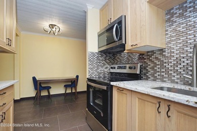 Experience luxurious living in this beautifully renovated - photo 15