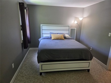 This inviting end-unit townhouse, part of the 12-unit Barclay - photo 22