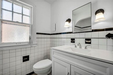 Don't miss this beautifully maintained Colonial-style home in - photo 24