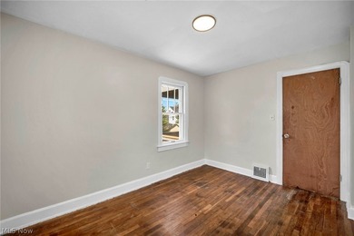 Don't miss this beautifully maintained Colonial-style home in - photo 29