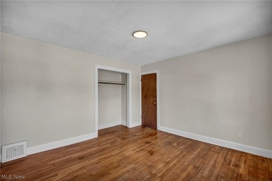 Don't miss this beautifully maintained Colonial-style home in - photo 32