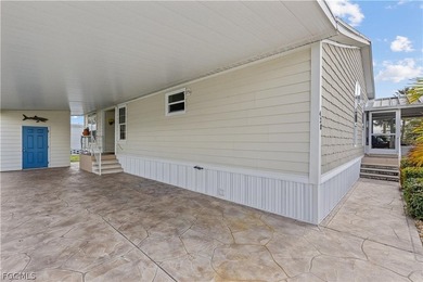 Extraordinary Triple-Wide 3BR/2BA Furnished Home in Premier 55+ - photo 33