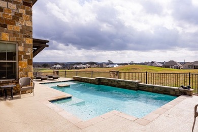 Immaculate garden home with large courtyard area, separate - photo 33