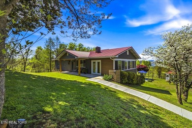 MAKE AN OFFER! Exceptional Douglas Lake Waterfront Retreat on 2 - photo 4