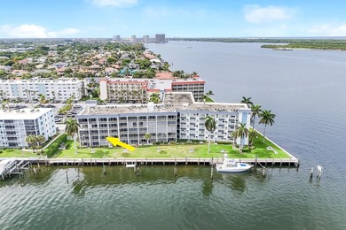 Wake up to panoramic water views from this beautifully - photo 2