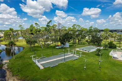 Extraordinary Triple-Wide 3BR/2BA Furnished Home in Premier 55+ - photo 44