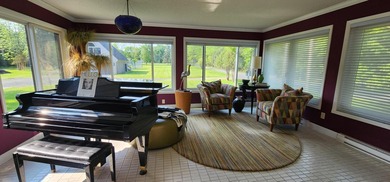 Welcome to your water-front haven situated on the shores of - photo 10