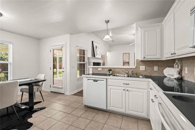 Welcome home to this beautifully maintained, 3-bedroom, 2-bath - photo 11