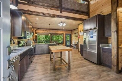 Welcome to The Cozy Bear--your private Smoky Mountain escape - photo 7