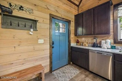 Welcome to The Cozy Bear--your private Smoky Mountain escape - photo 8
