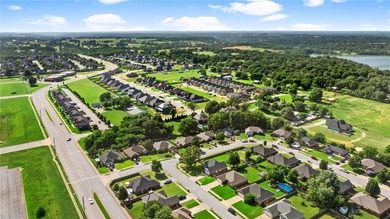 Welcome home to this beautifully maintained, 3-bedroom, 2-bath - photo 41