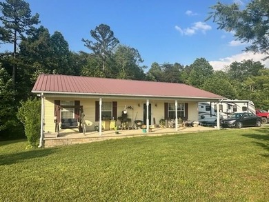 (private lake, pond, creek) Home For Sale in Jamestown Tennessee