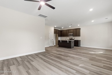 Welcome to this beautiful new construction home in New Bern! - photo 7