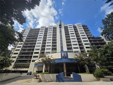 Lake Clara Meer Condo For Sale in Atlanta Georgia