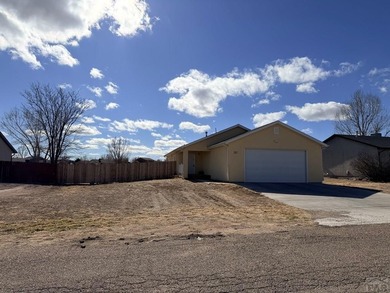 Pueblo Reservoir Home For Sale in Pueblo West Colorado