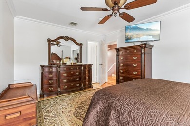 Fantastic Opportunity in Harborfields SD! Pristine Split-Level - photo 11